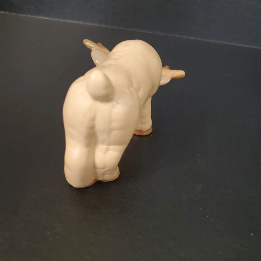 Kitchy Reindeer Ceramic Figurine Lot Of 2 - Grazing 4